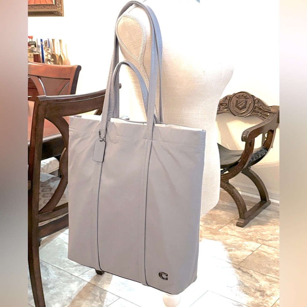 Authentic NWT COACH Grey Blue Paper Weight Leather Tote Style CO839 $495